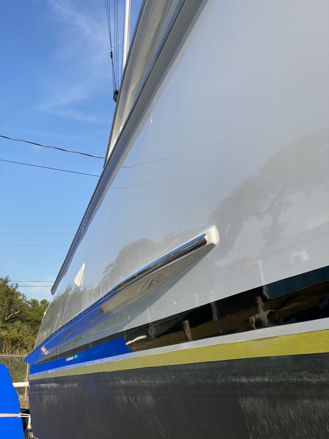 52' Buddy Davis Hull Ceramic Detail with CYA Ceramic 5 Year Coating
