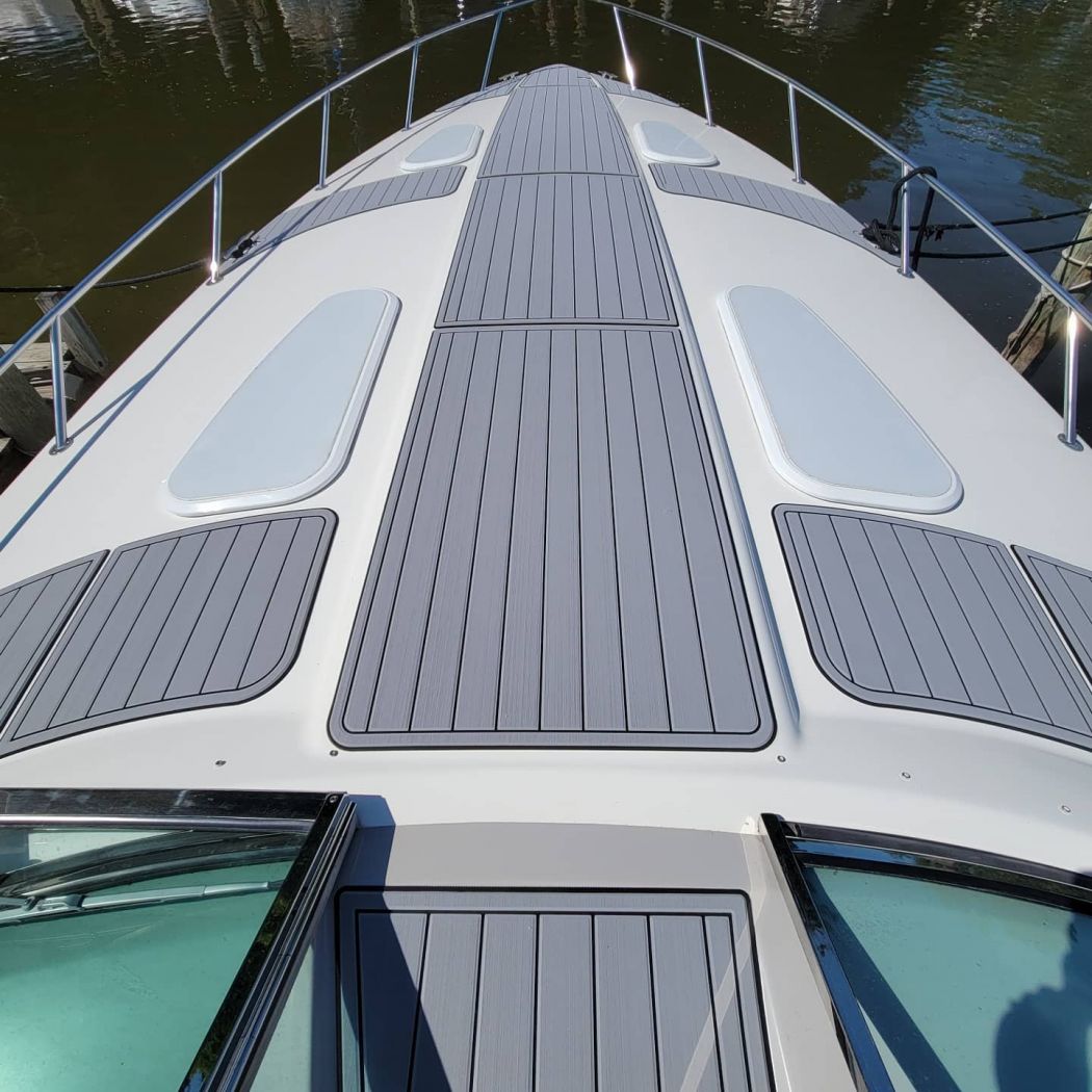 Formula 400 SeaDek Installation