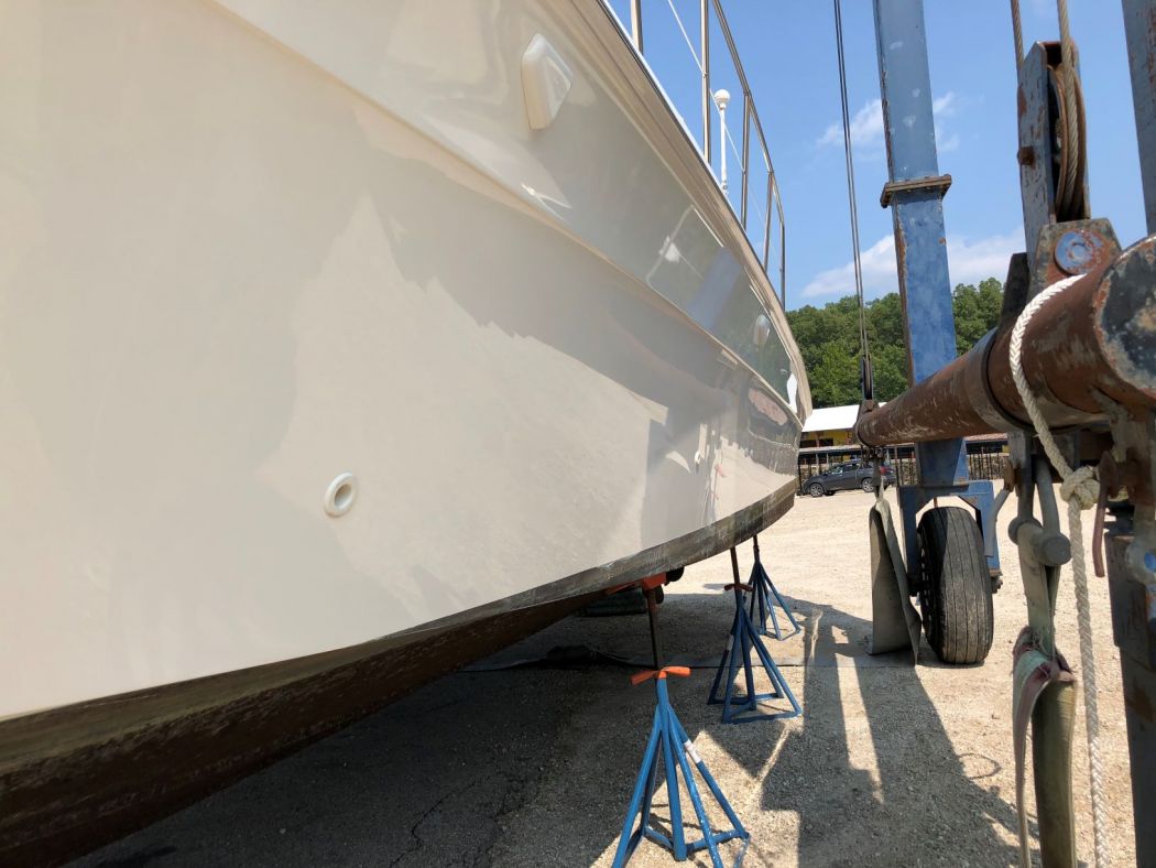 1997 SeaRay 400 EC Received A Surpass 5 Year SiO2 Ceramic Coating