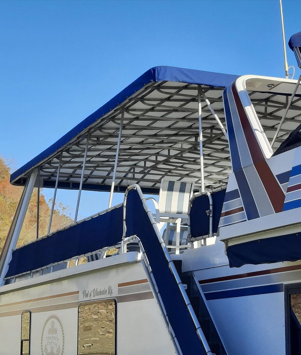 Houseboat Party Top Lake Cumberland