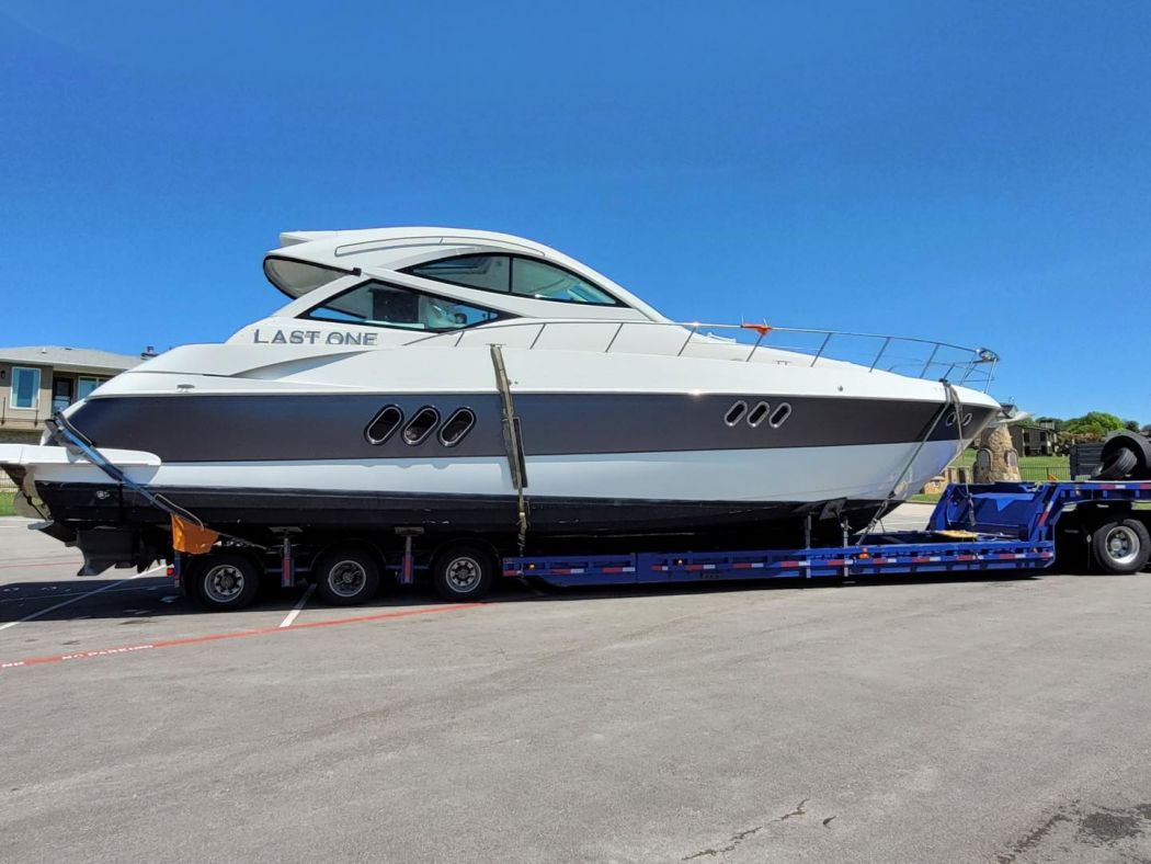52 Cruisers Yachts Transport
