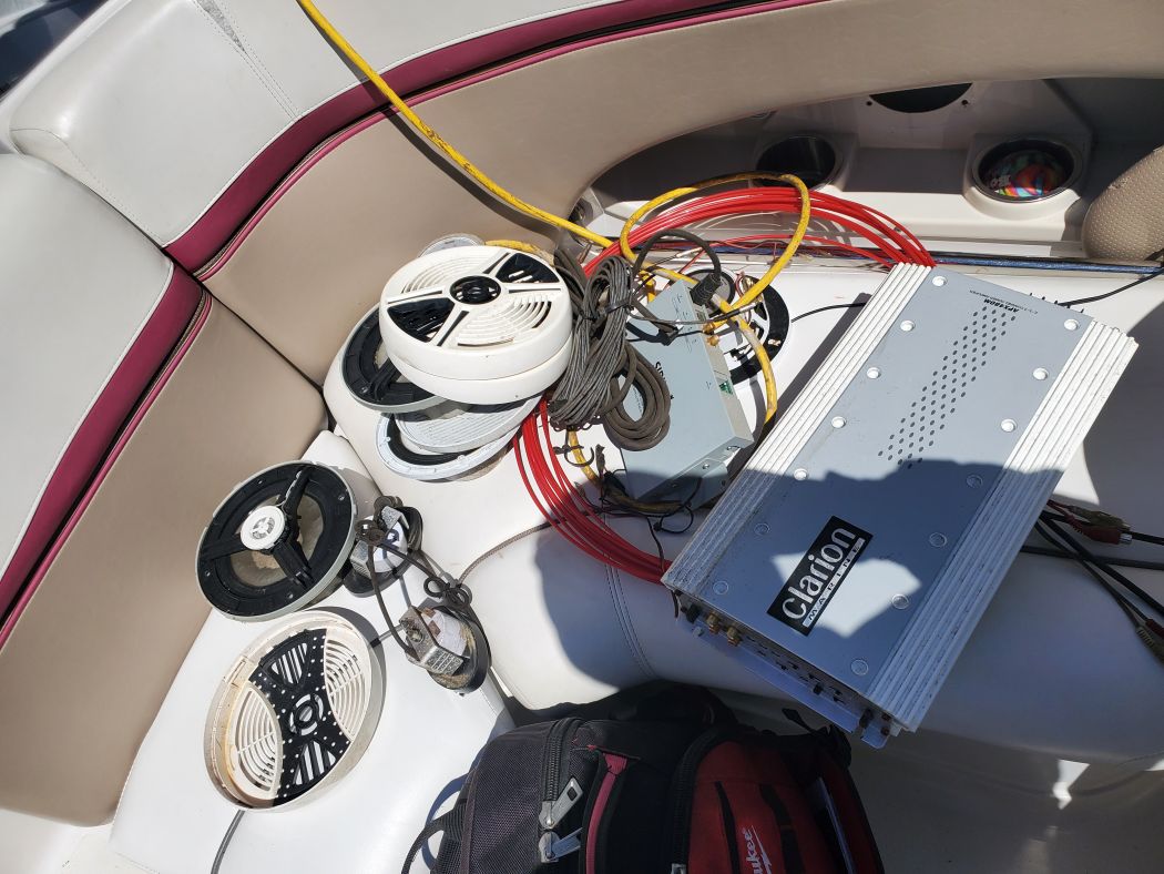 2006 Four Winns 220 Horizon