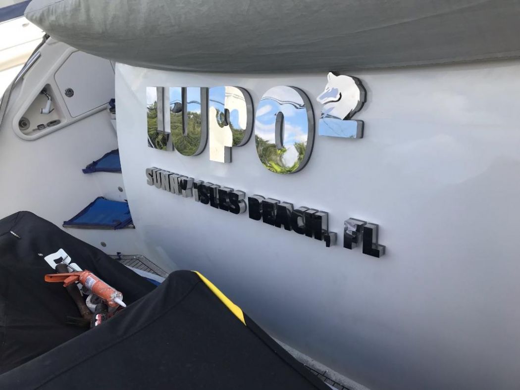 Azimut Yacht Backlit Name