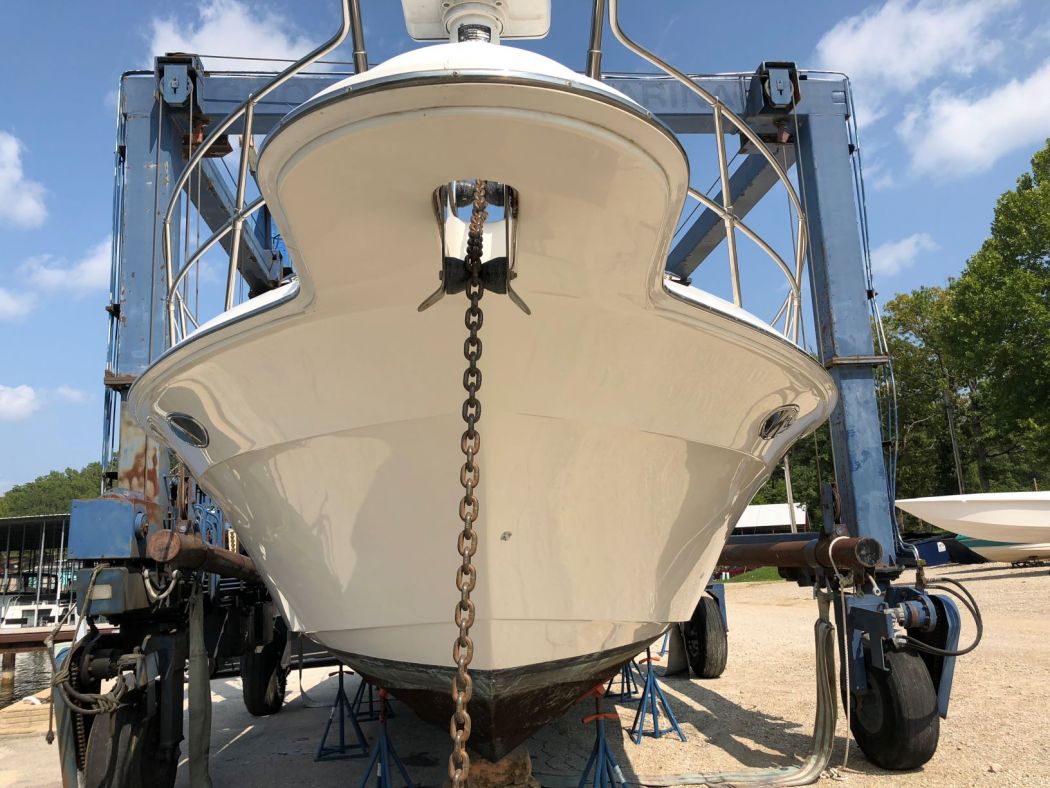1997 SeaRay 400 EC Received A Surpass 5 Year SiO2 Ceramic Coating