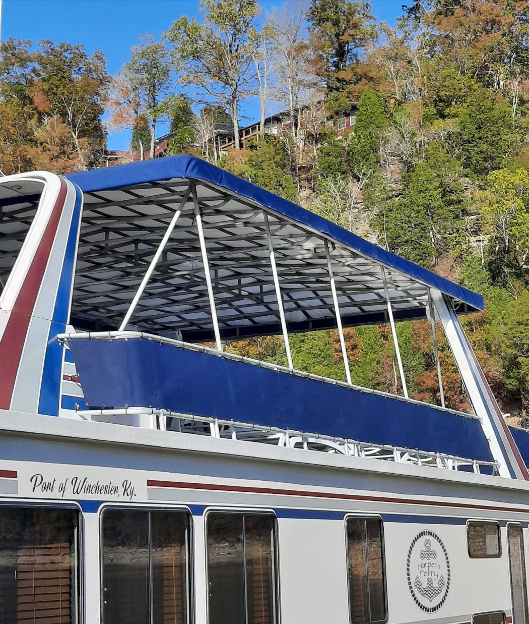 Houseboat Party Top Lake Cumberland