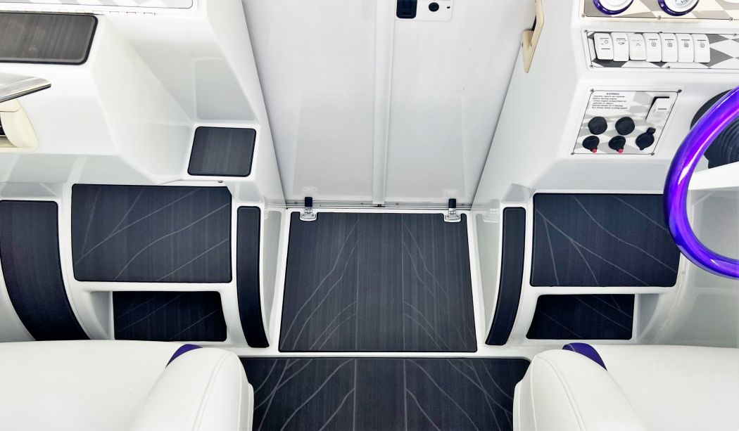 1998 Baja Outlaw 33 Marine Flooring
