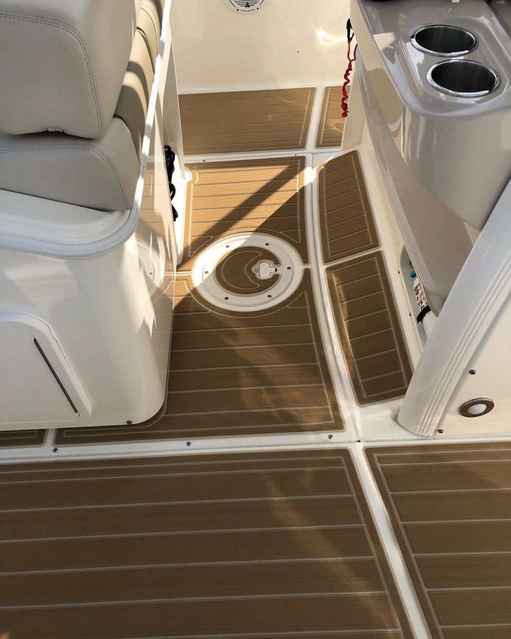 Boston Whaler 270 SeaDek Flooring