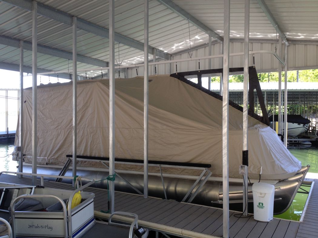 Crest Pontoon