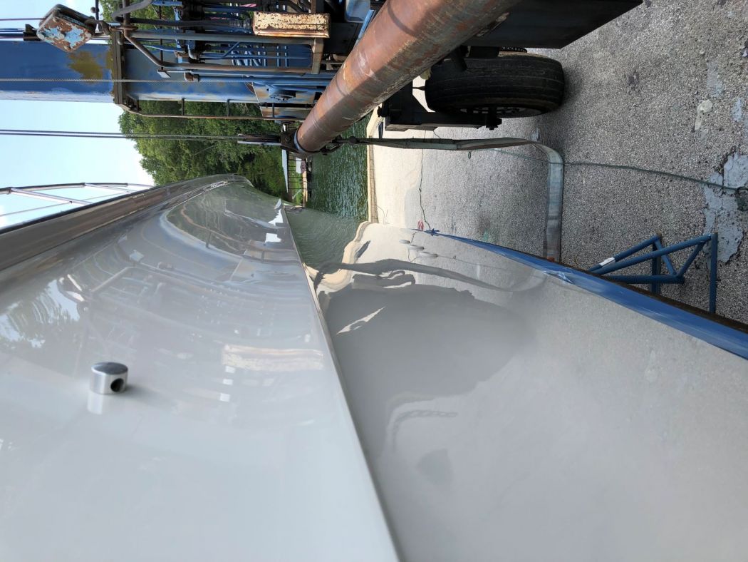 1997 SeaRay 400 EC Received A Surpass 5 Year SiO2 Ceramic Coating