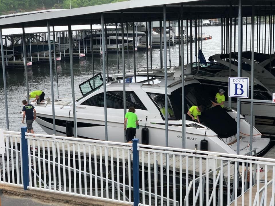 Boat Wax & Buff Lake of the Ozarks