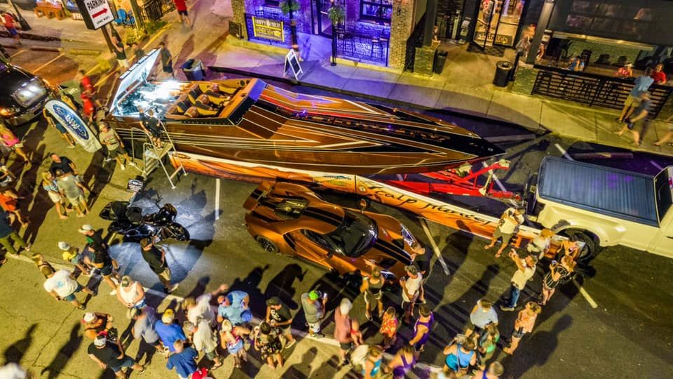 41 Apache Powerboat Restoration