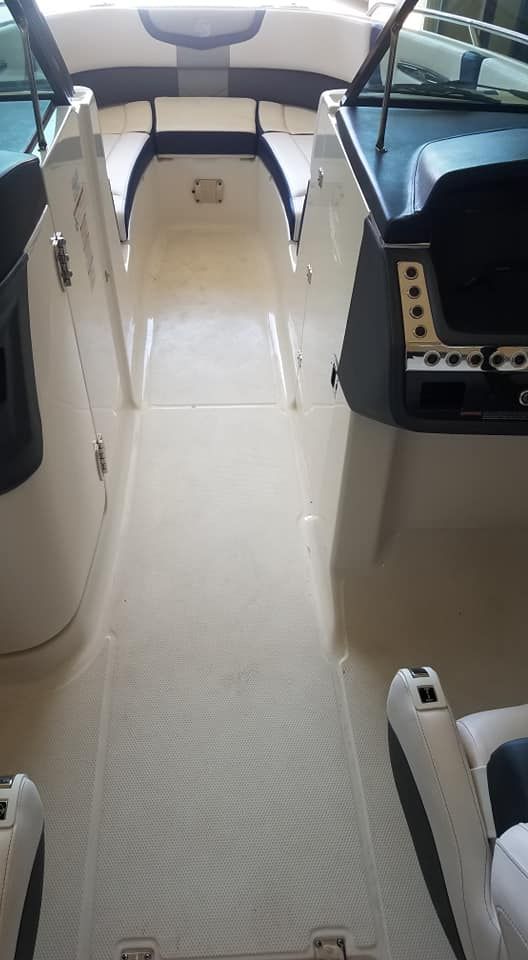 SeaDek Installation Chaparral 297 SSX Surf