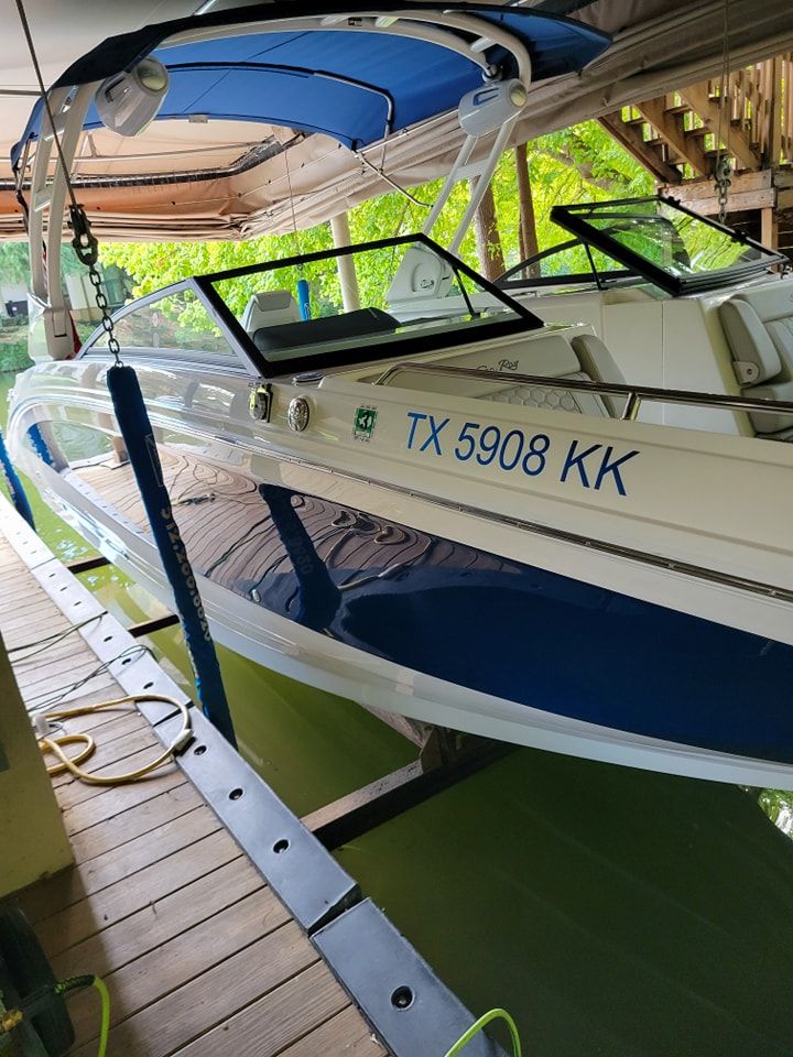 Sea Ray Bowrider Boat Detailing
