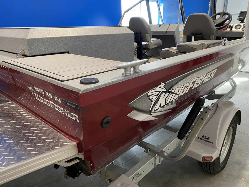 Kingfisher Extreme Shallow 18'