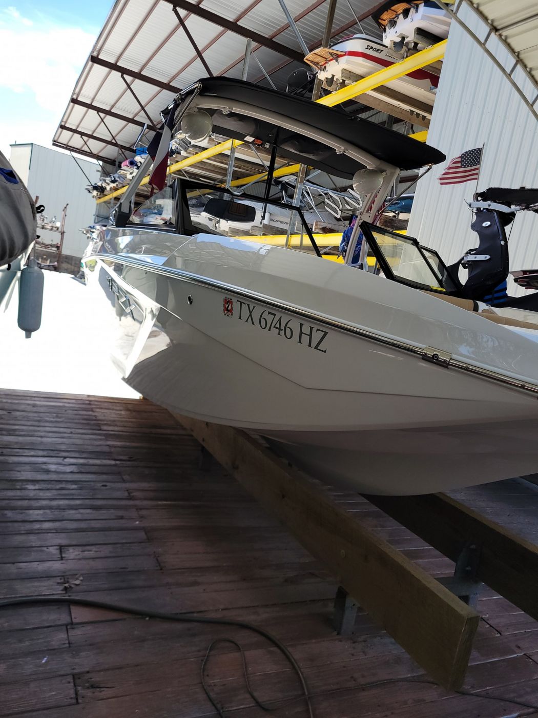 Lake Travis Boat Detailer