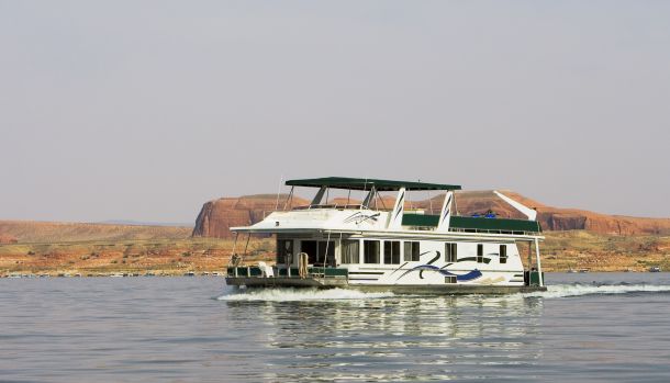 Houseboat Service