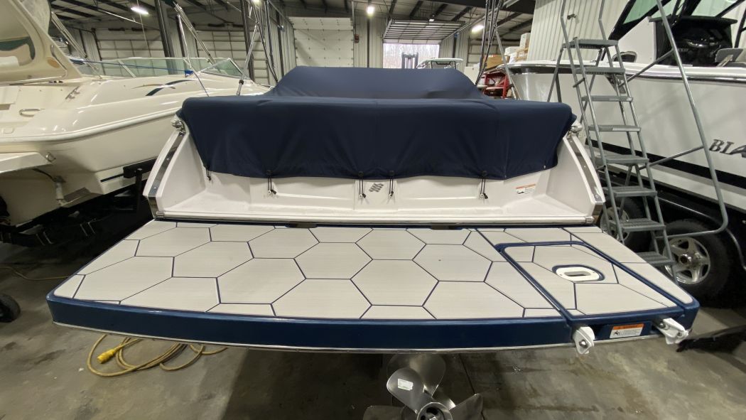 Fourwinns 230 Horizon Marine Flooring Install