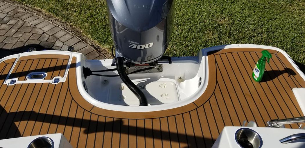 Hurricane Deck Boat Cleaning