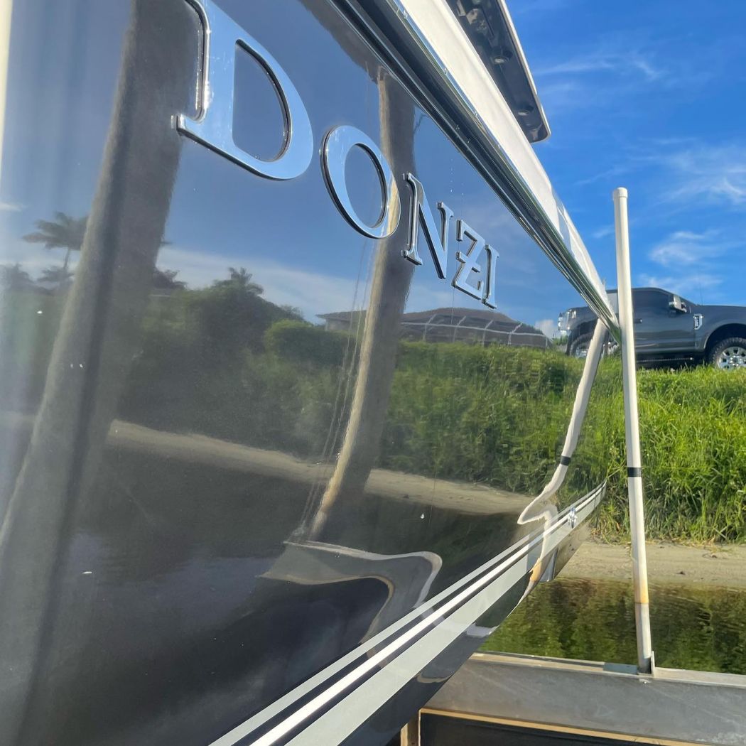 39 Donzi Center Console Hull Restoration