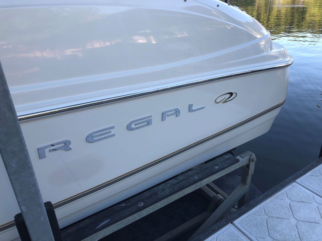 2002 2400 Rinker BR Received A Surpass 5 Year SiO2 Ceramic Coating