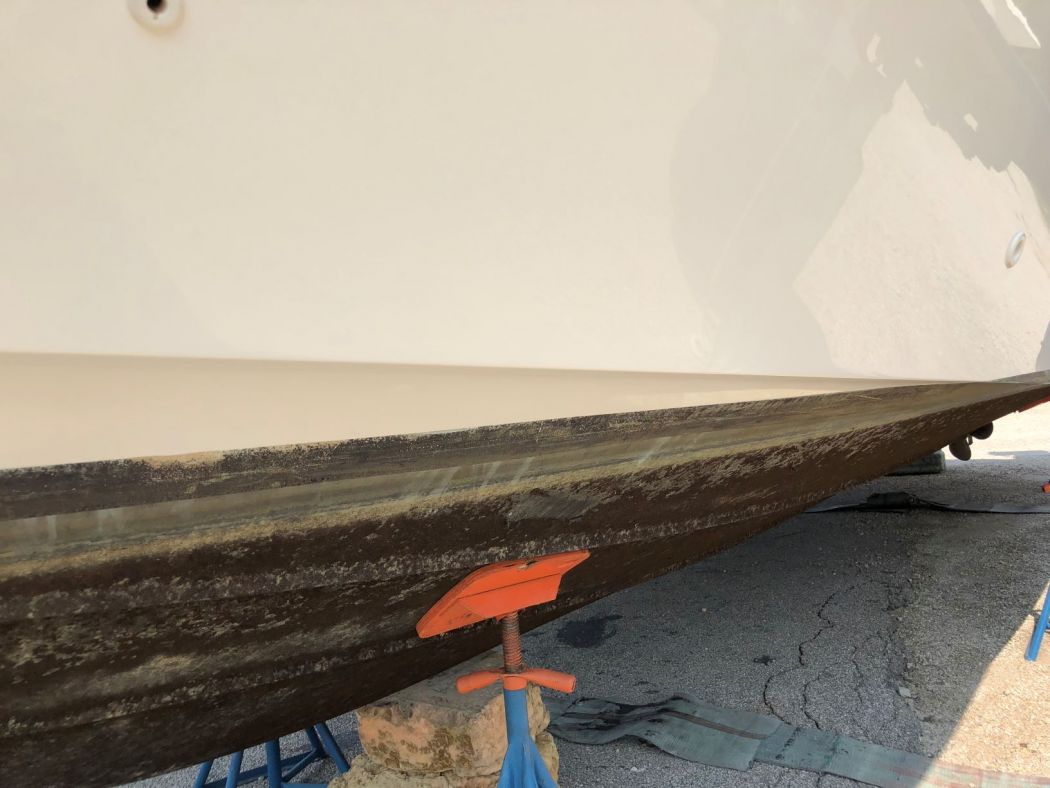 1997 SeaRay 400 EC Received A Surpass 5 Year SiO2 Ceramic Coating