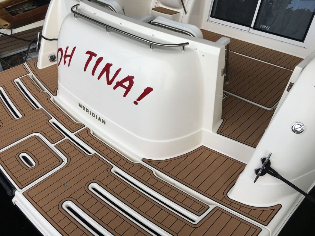 Meridian 411 SeaDek Installation