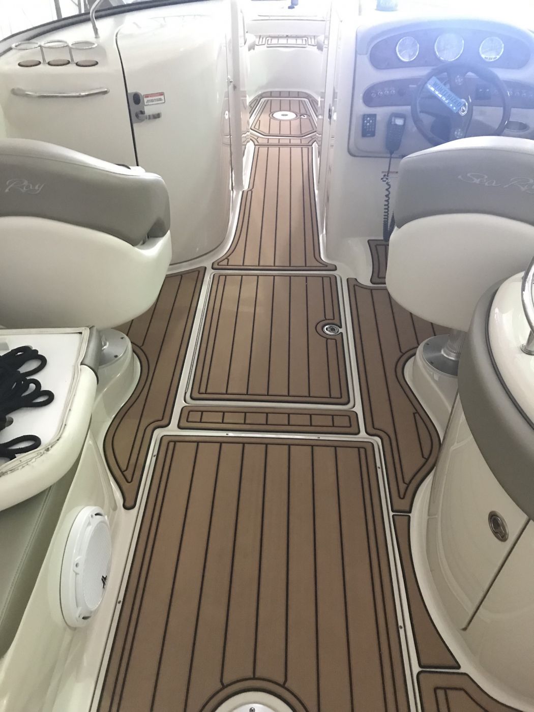 AquaTraction 2008 Sea Ray 270 Sundeck