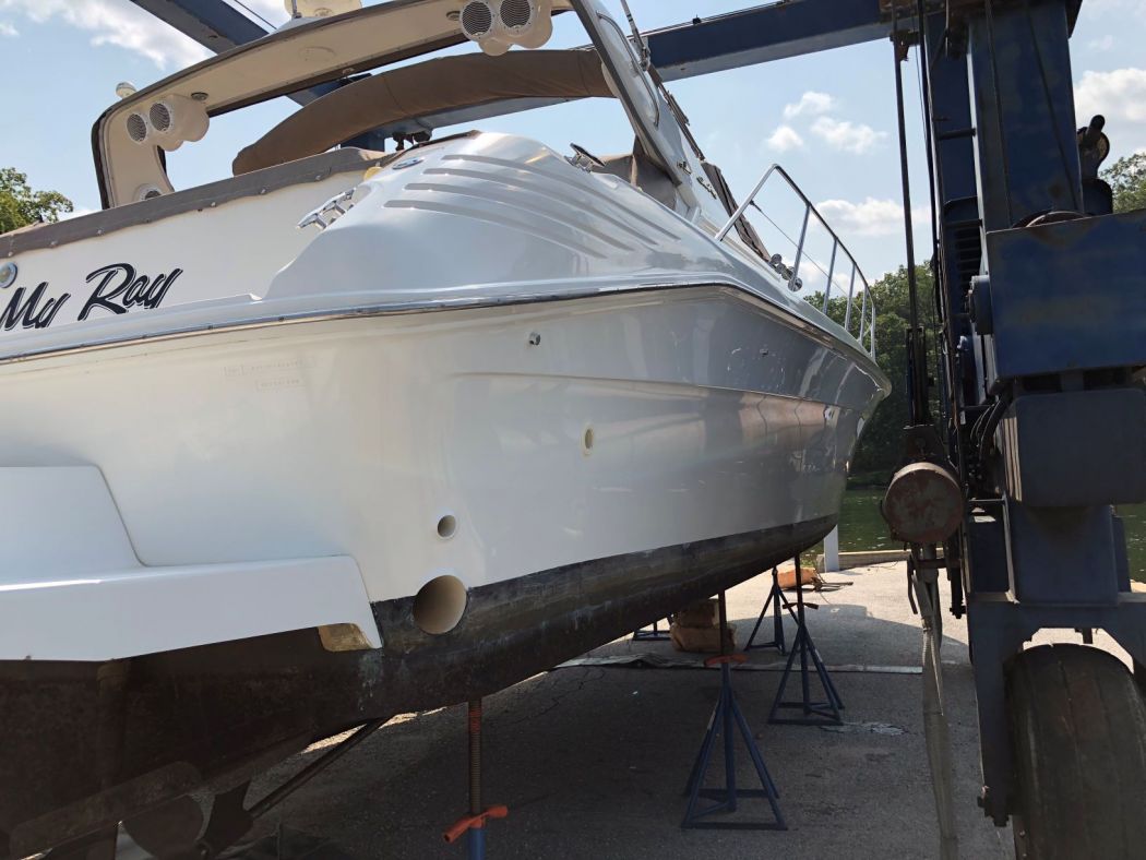 1997 SeaRay 400 EC Received A Surpass 5 Year SiO2 Ceramic Coating