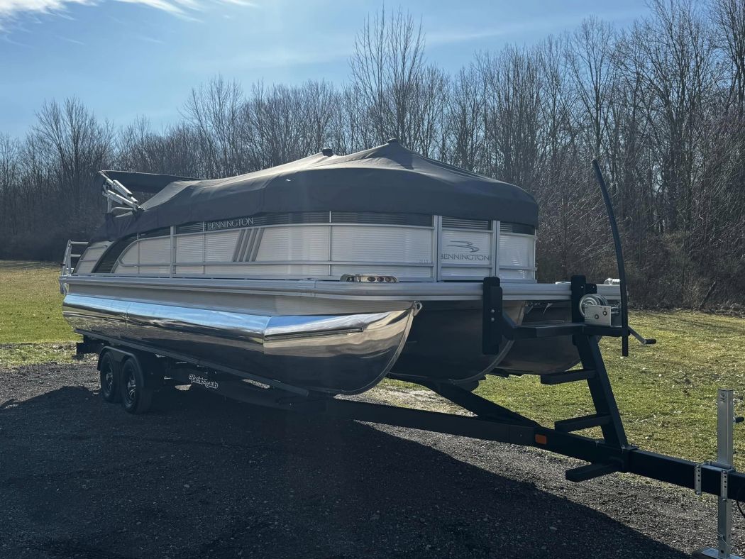 Pontoon Polishing Linden Michigan