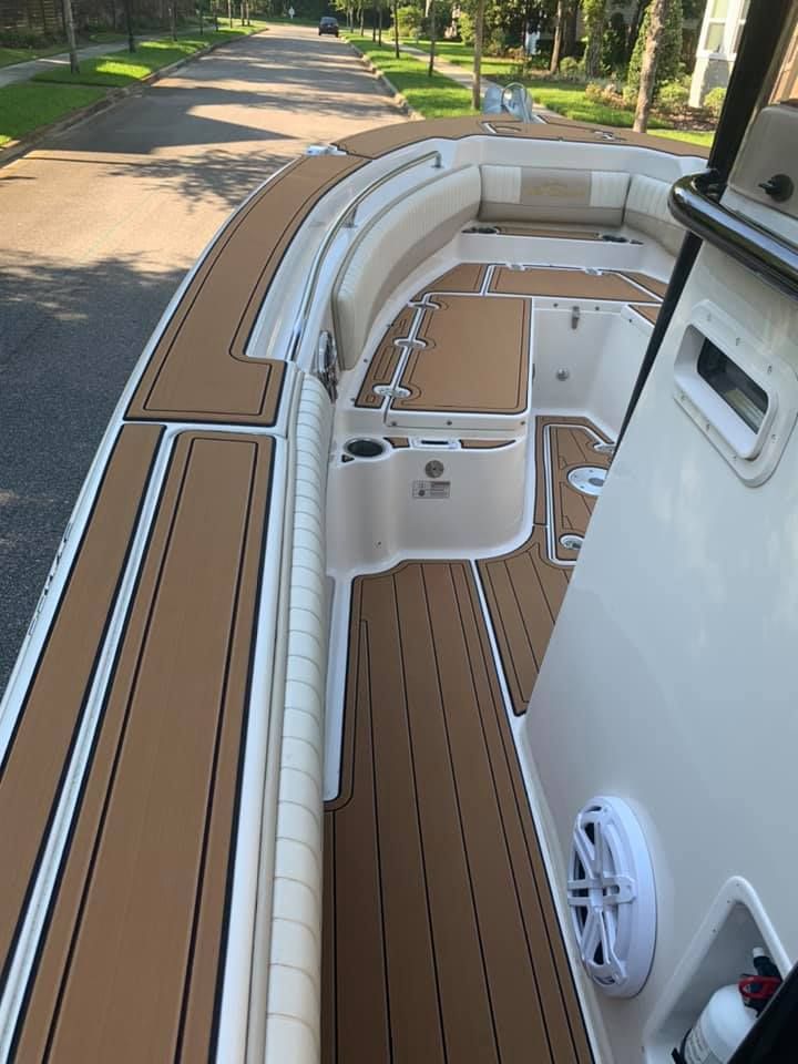 Sea Chaser Center Console SeaDek Flooring