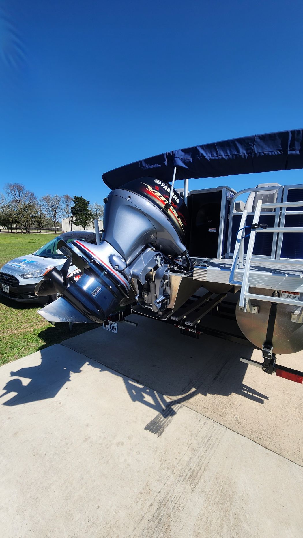 Pontoon Detailing Austin TX