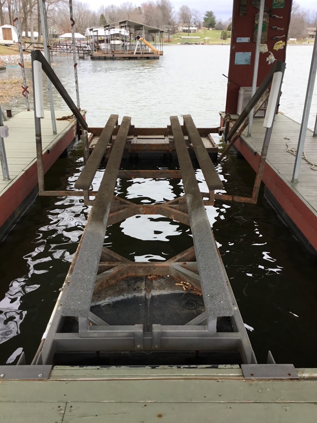 Boat Lift Repair Lake of Egypt