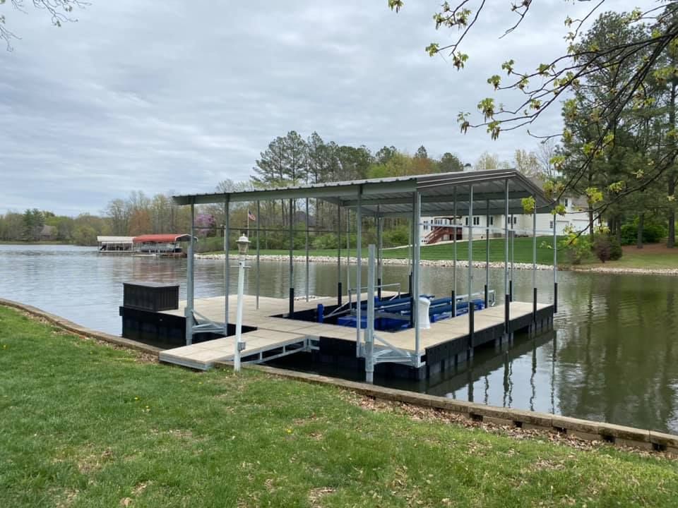 East Fork Lake Dock With Lift