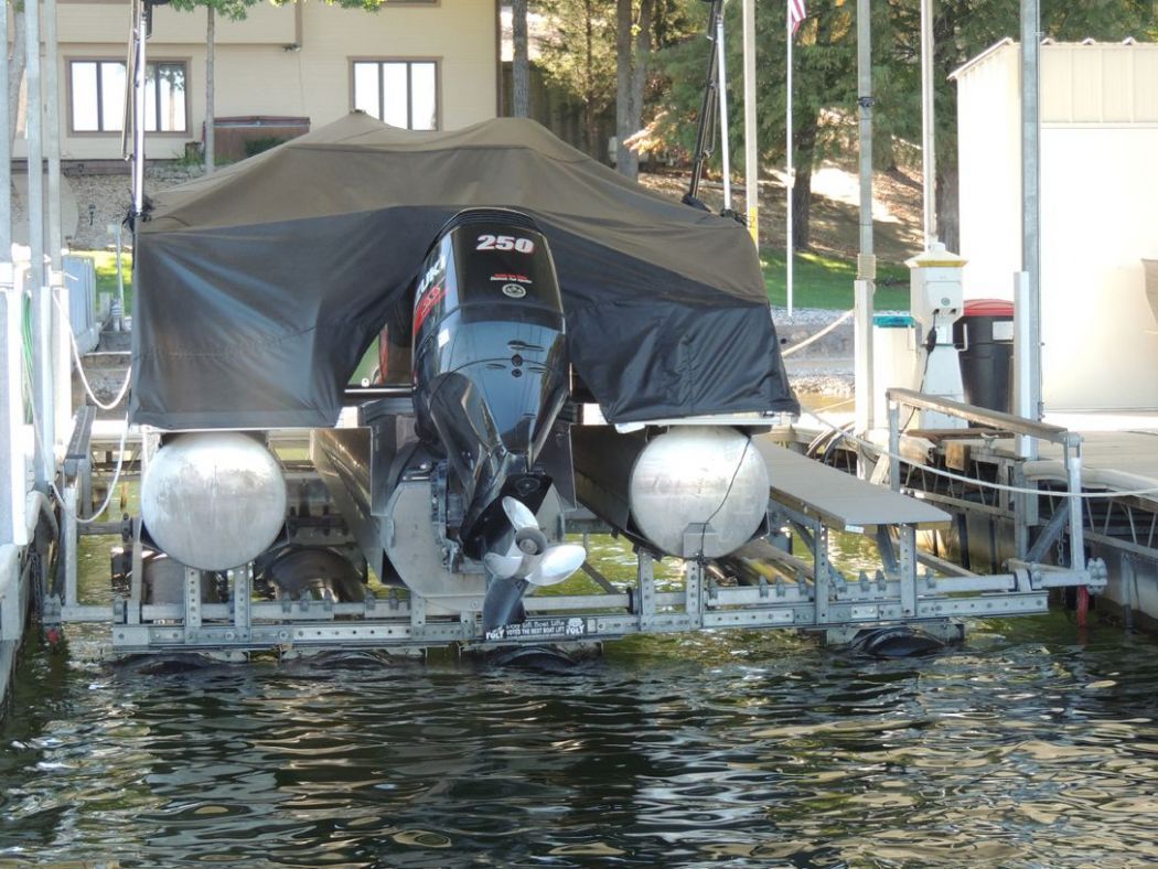 Boat Lift Lake of the Ozarks