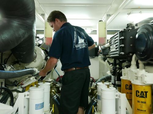 Hartman Yacht Maintenance