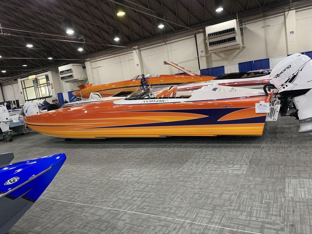 Nordic 35SS SeaDek Flooring
