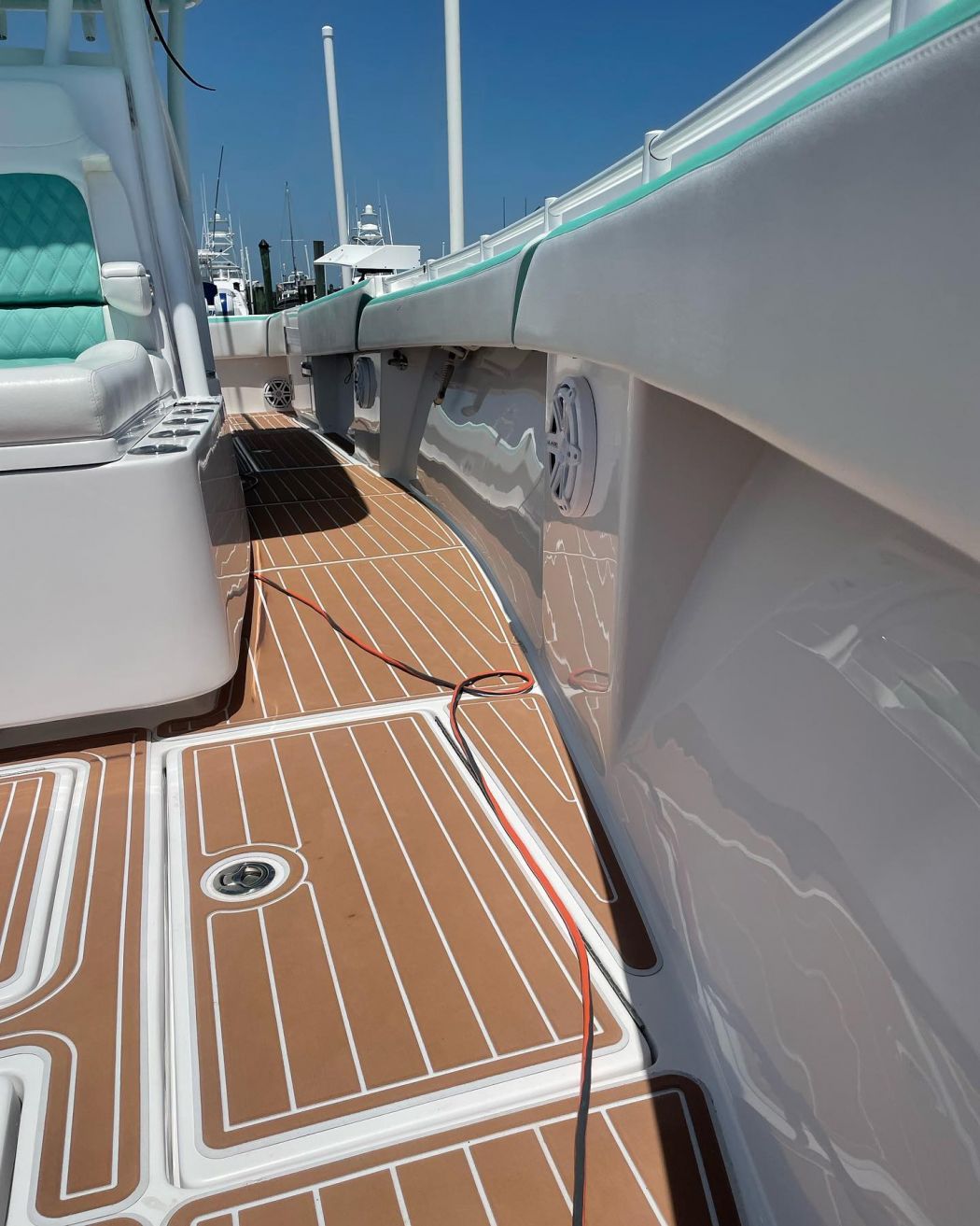34' SeaHunter Center Console Marine Ceramic Coating