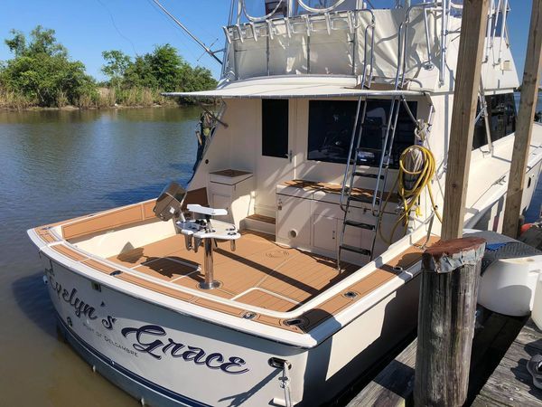 Hatteras Yacht SeaDek Flooring