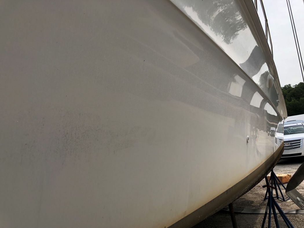 1997 SeaRay 400 EC Received A Surpass 5 Year SiO2 Ceramic Coating