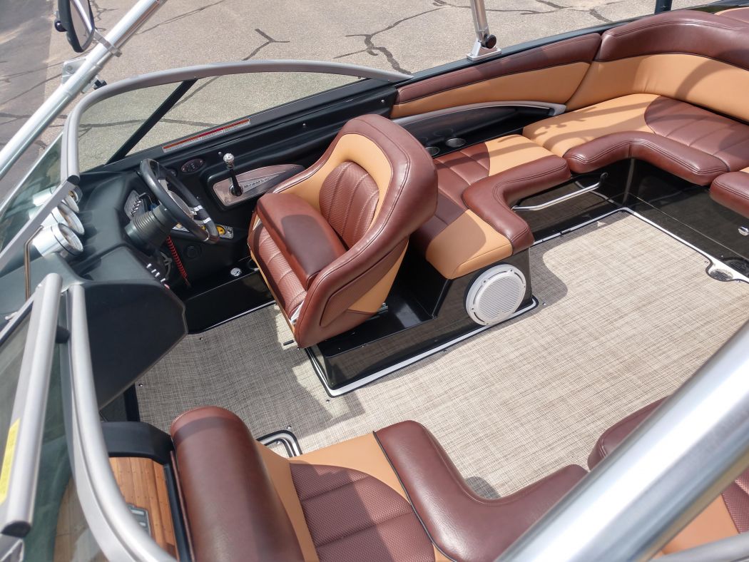 Mastercraft Upholstery, Snap-in Carpets & Graphics