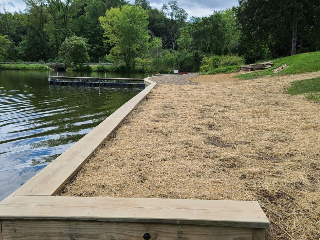 North Reservoir Seawall and Steel Frame Floating Dock