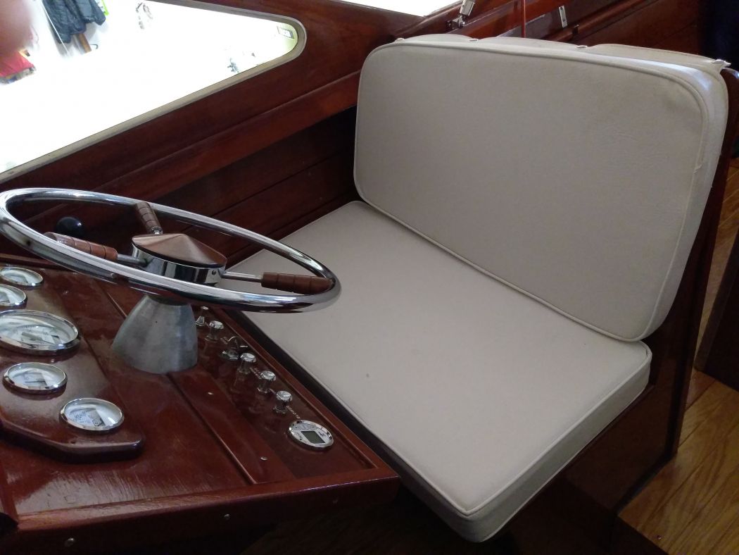 1963 Lyman Convertible Top, Seat Cushions, And Cover