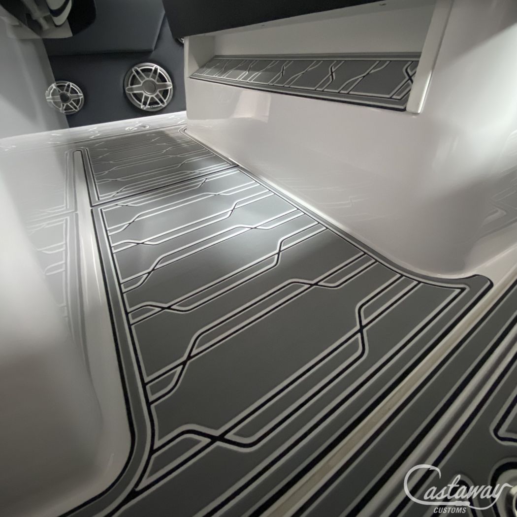 Cigarette 41 Nighthawk SeaDek Flooring