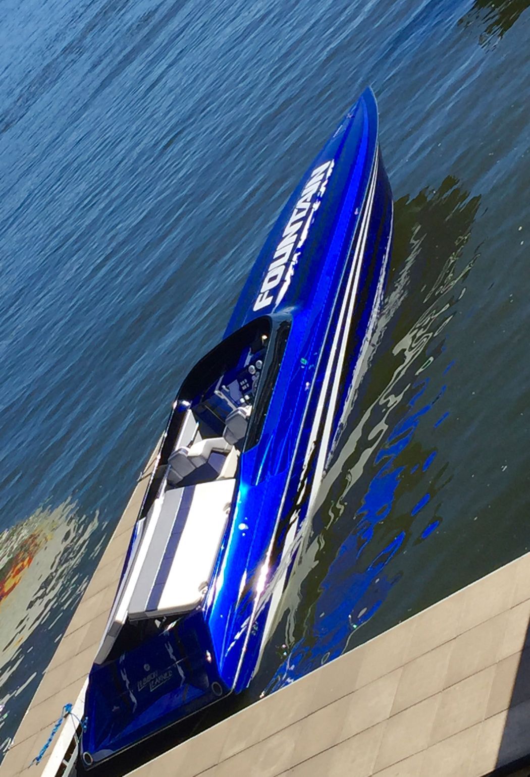 Fountain Custom Paint & Graphics
