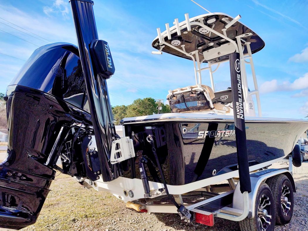 Custom Painted Yamaha 250HP Outboard