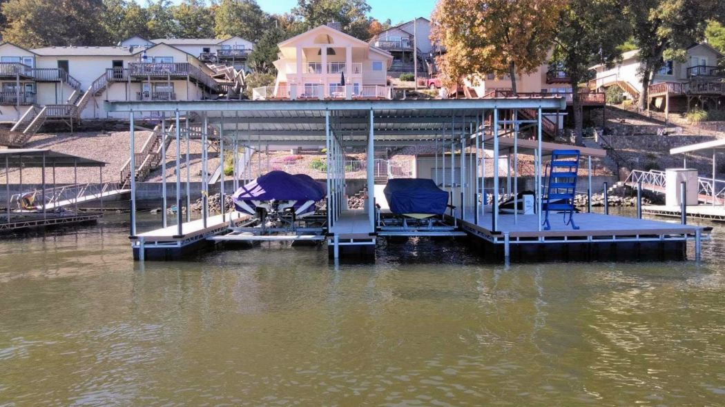 Neighbour Dock