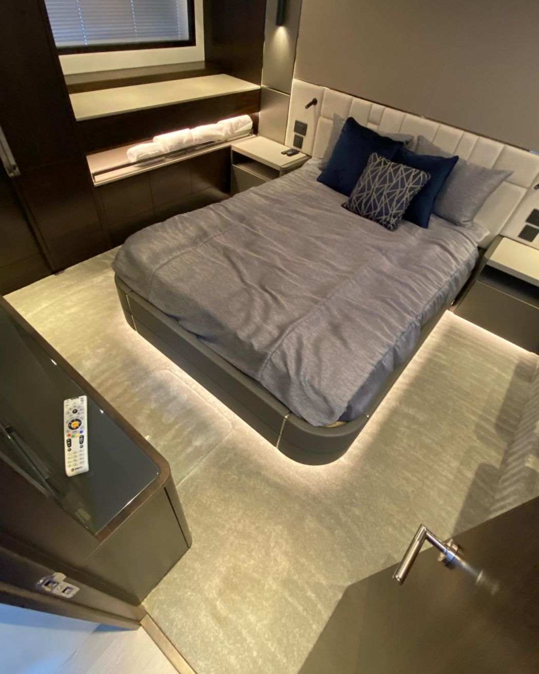 Sunseeker Yacht Detailing